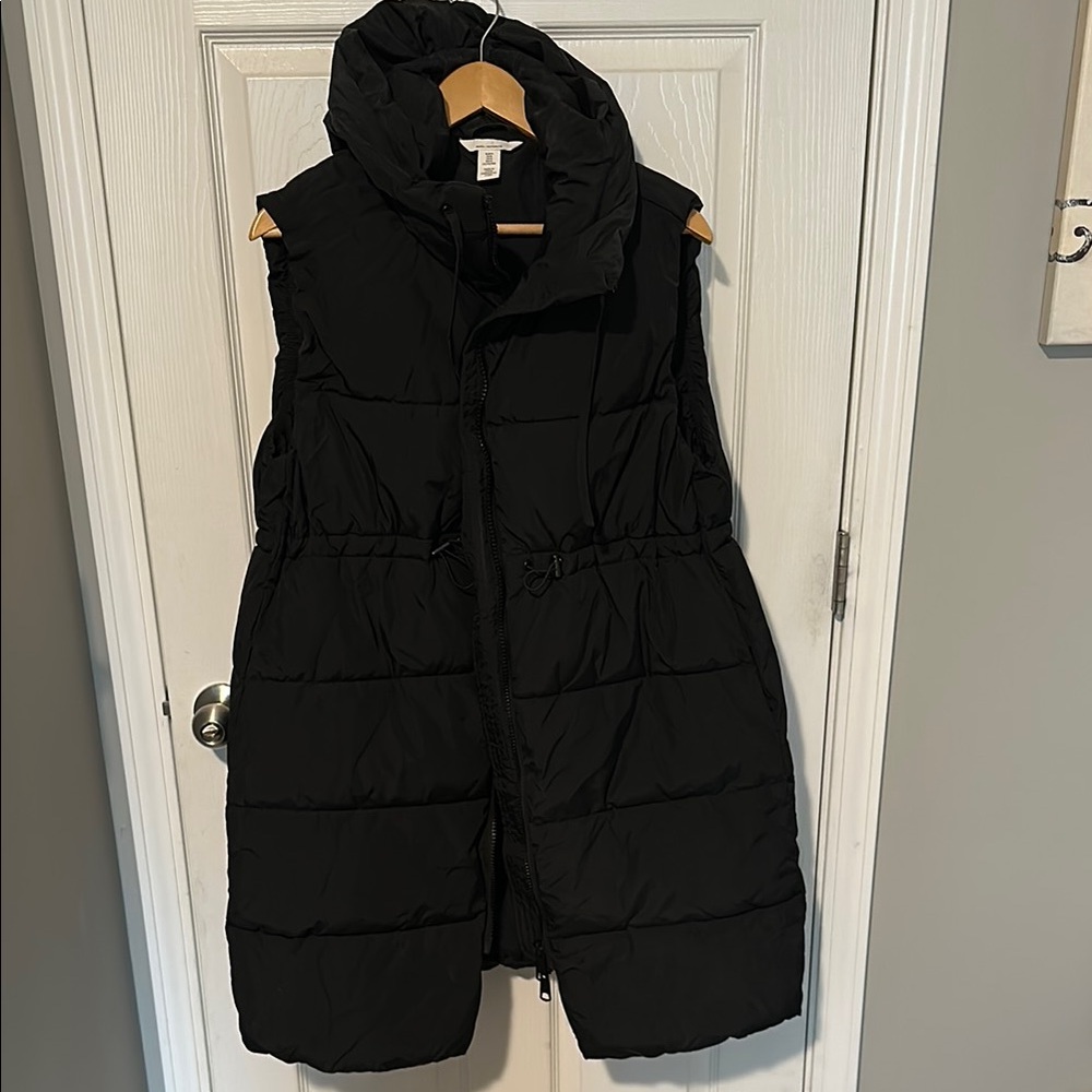 Women's Maternity long Black Puffer Vest
